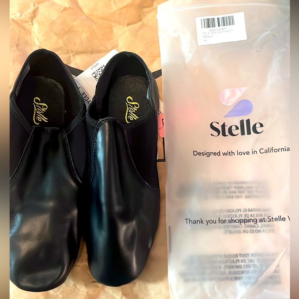 Child’s size black jazz shoes NEW